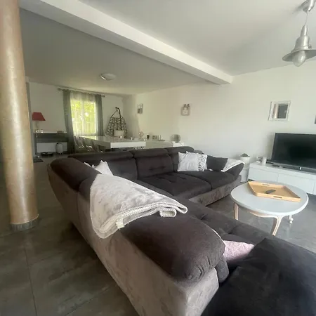 Maison Familiale Aux Portes De La Rochelle 佩里尼