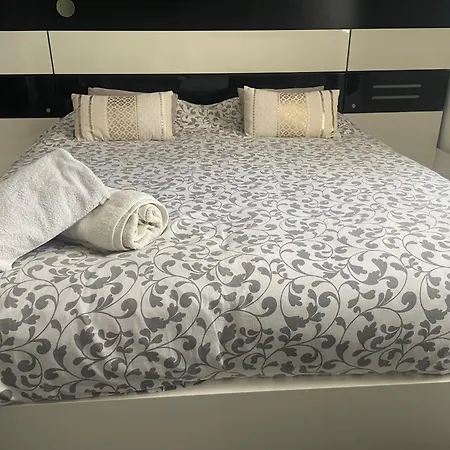 Maison Familiale Aux Portes De La Rochelle 佩里尼