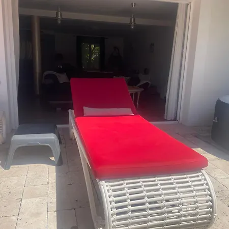 Maison Familiale Aux Portes De La Rochelle 佩里尼