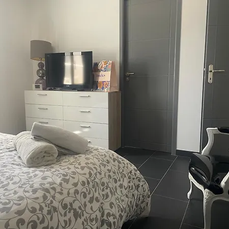 Maison Familiale Aux Portes De La Rochelle 度假居 佩里尼